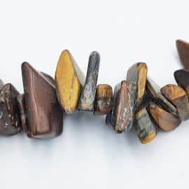 אבני חן טייגר איי בחיתוך צ'יפס, 15ממ, חור 1 מ"מ, כ-80 ס"מ בשורה