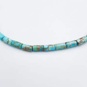 אבני חן טורקיז , 4X8ממ, חור 1 מ"מ, כ-40 ס"מ בשורה